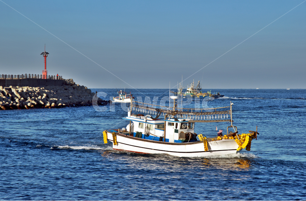 귀선,만선,고기잡이배,어선,바다,방파제,등대,산업,industry,industrial,어업,fishery,fishing industry