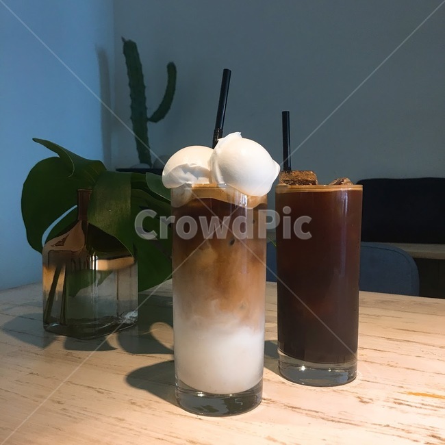 카페,커피,음료,디저트,라떼,화분,식물,감성,후식,cafe,coffee,drink,dessert,latte,plant,mood,음료수,drink,beverage,커피,카페,coffee,cafe