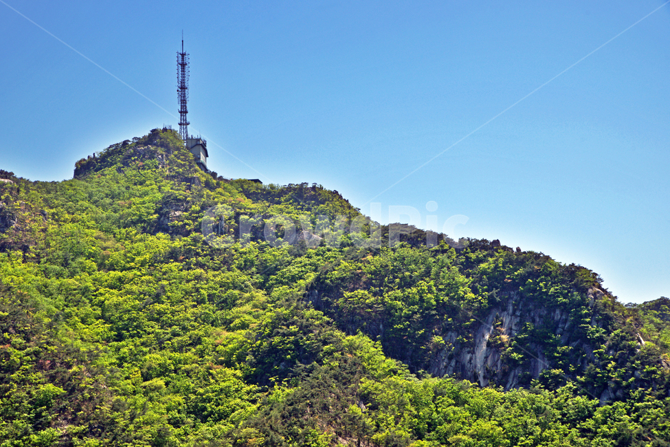 관악산,바위,기암괴석,능선,산,등산,봉우리,숲,신록,송신탑,자연,풍경,nature,landscape,outdoors,옥외