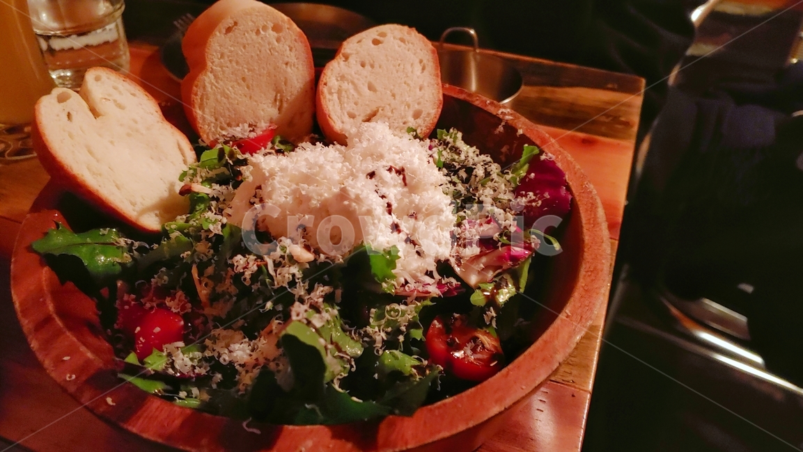 음식,샐러드,치즈,리코타,리코타치즈,salad,리코타치즈샐러드,빵다이어트
