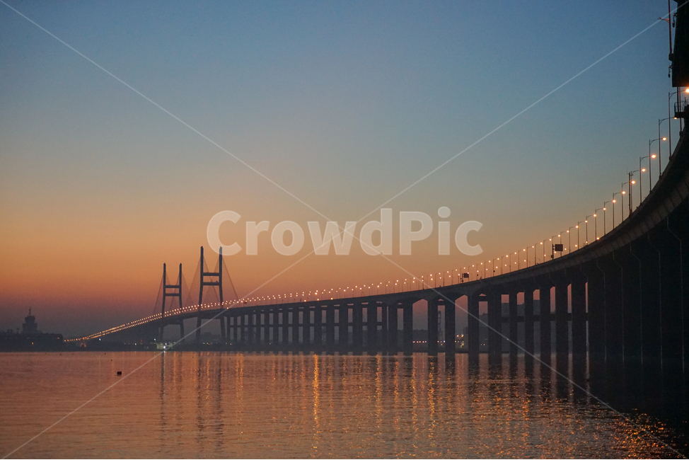 pylon,ocean,reflection,dawn,Sunrise,Seohae Bridge