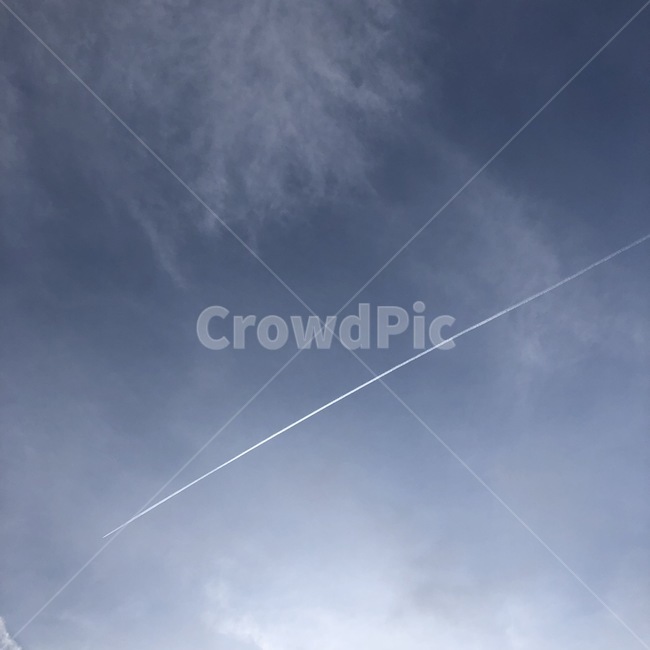 하늘,sky,비행기,airplane,cloud,구름,상공,empty,blue