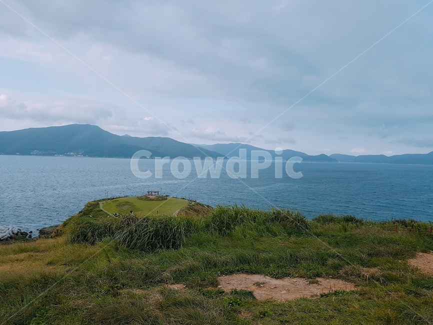 풍경,자연,바다,풀,산,거제도,바람의언덕,자연,풍경,nature,landscape,land,땅,outdoors,옥외,ocean,대양,sea,water,물,shoreline,해안선,coast,연안
