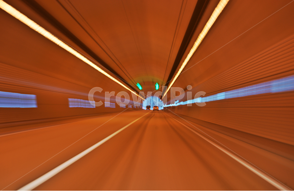 터널,고속도로,차량,주행,도로,자동차,운전,조명,교통,교통수단,traffic,transportation