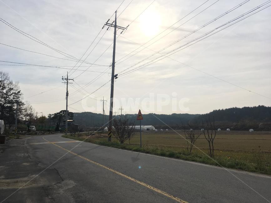 자연,배경,풍경,도로,전봇대,시골,산,하늘,해,구름,논,밭,나무