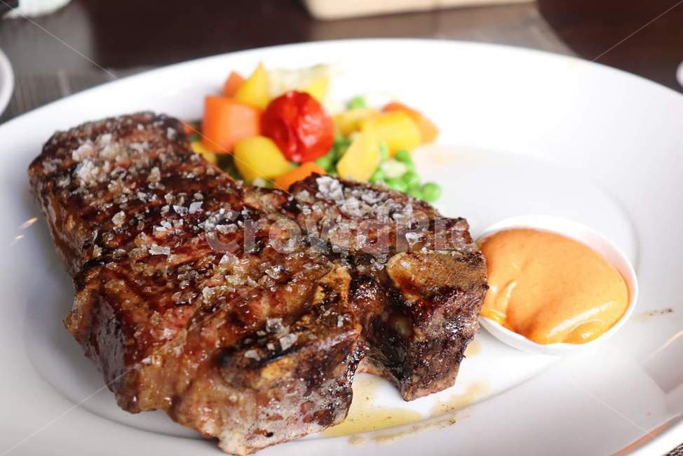 티본스테이크,tborn,고기,스테이크,음식,레스토랑,소스,맛있는,음식,식재료,요리,food,cook,meal,dishes,food reserves,육류,고기,meat,양식,서양음식,서양요리,western food,western dishes,western meal,western cook