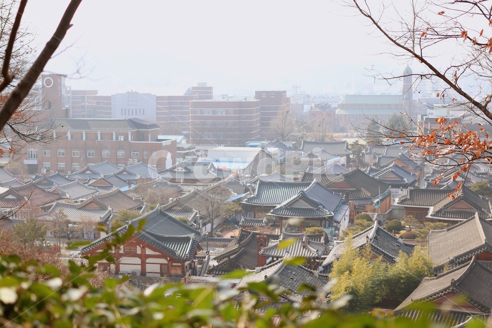 한옥,마을,풍경,평화,날씨,도시,풍경,city,landscape,한국도시풍경,한국도시경관,korea cityscape,한국전통,한국문화,korean traditional,korean culture,roof,지붕