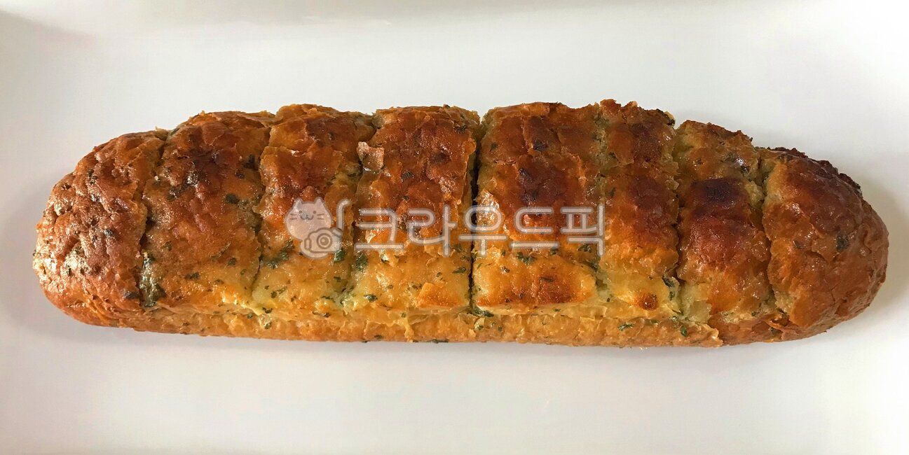 Garlic Baguette,garlic,bread,snack,cook,garlic bread,delicious,food,Garlic baguette bread,dessert,dish,ingredients,mukbang,cooking,baguette,baguette bread