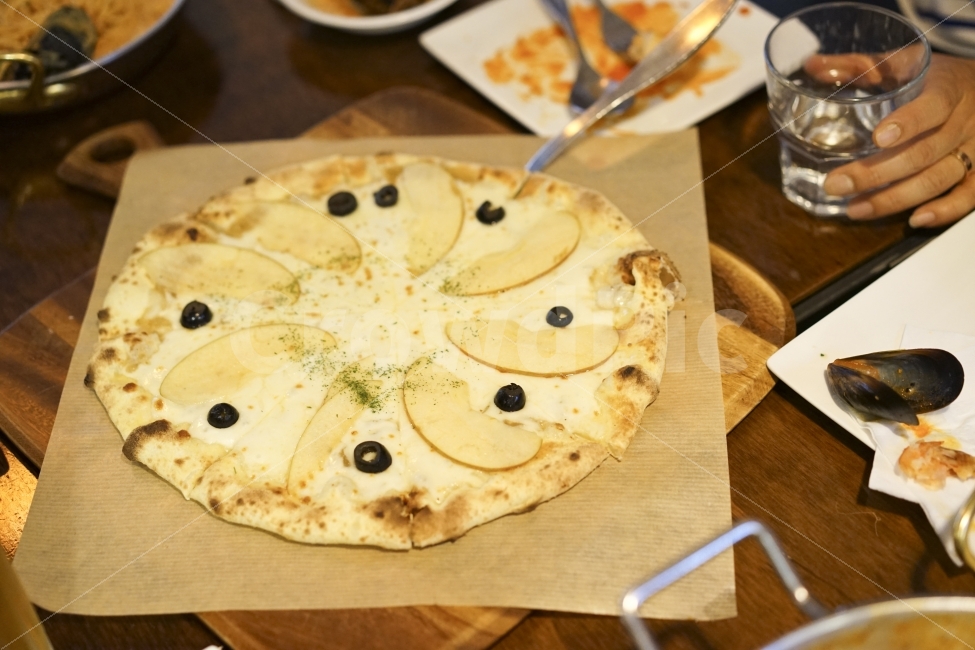 피자,고르곤졸라,애플,애플피자,핏자,pizza,음식,푸드,이태리,데이트,만남,먹방,맛집,음식,식재료,요리,food,cook,meal,dishes,food reserves,양식,서양음식,서양요리,western food,western dishes,western meal,western cook