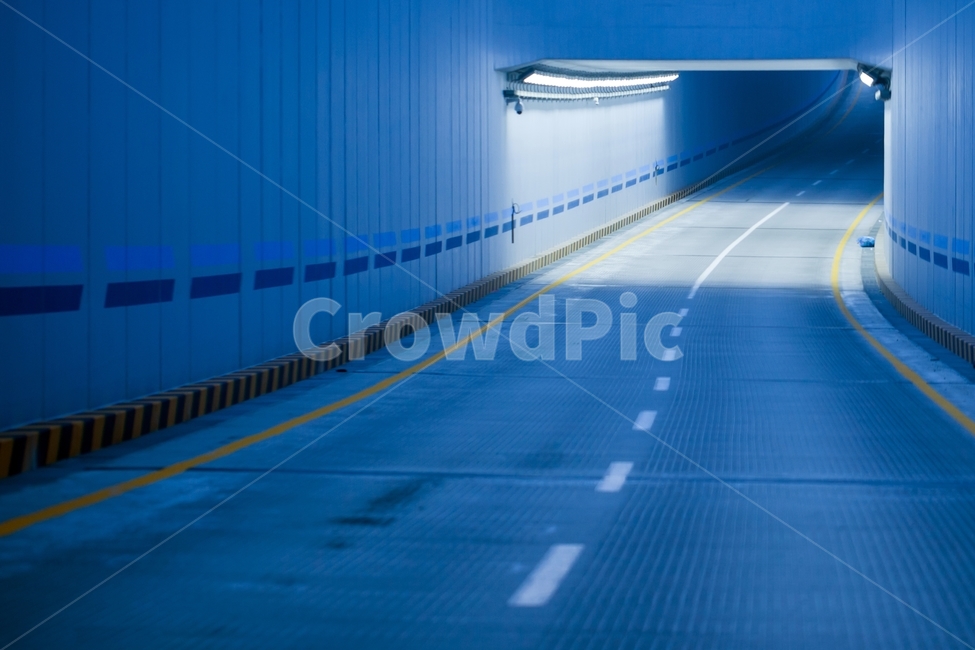 도로,차도,터널,입구,길,탈출,파란길,푸른길,새벽도로,새벽길,road,tunnel,교통,교통수단,traffic,transportation