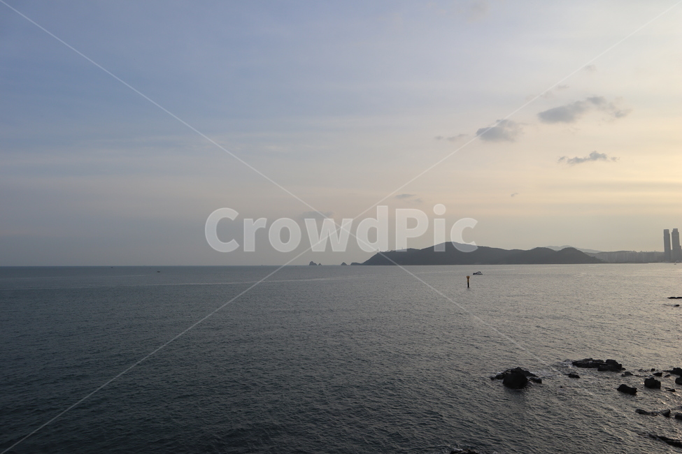 nature,자연,outdoors,옥외,land,나라,ocean,대양,water,물,sea,연안,coast,해안선,shoreline,바다,노을,sunset,풍경,배경,background