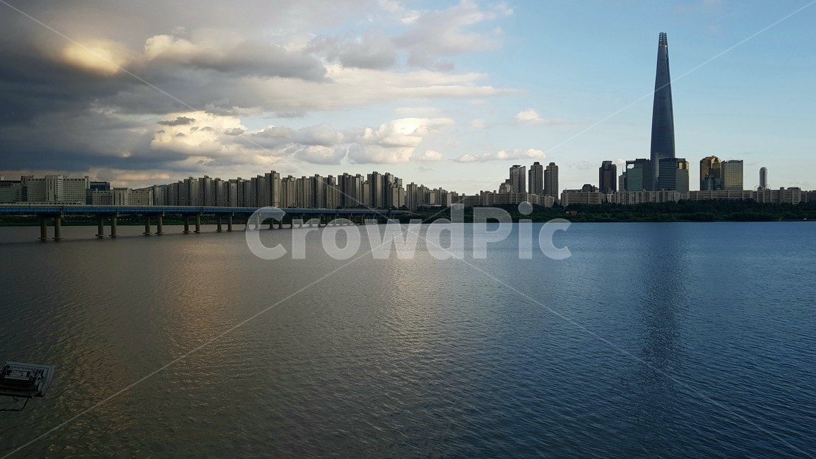 감성사진,water,물,한강,자연경관,강,도심,도시,건물,하늘,sky,구름,cloud
