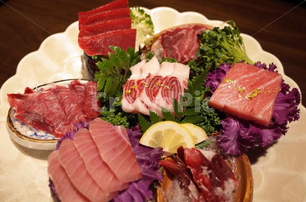참치,스시,해산물,일본요리,일본음식,참치회,음식,요리,음식,식재료,요리,food,cook,meal,dishes,food reserves,수산물,해산물,fishery products,seafood,일식,일본음식,일본요리,Japanese food,Japanese dishes,Japanese meal,Japanese cook