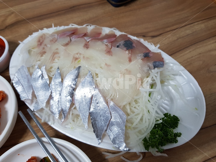 갈치회,갈치,사시미,생선회,수산물,음식,식재료,요리,food,cook,meal,dishes,food reserves,일식,일본음식,일본요리,Japanese food,Japanese dishes,Japanese meal,Japanese cook