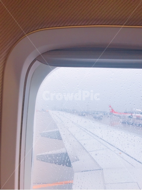 비행기,비,공항,여행,제주도,기내,기내에서,비행기창문,이륙전,출발전,설렘,떨림,흐림,감성,감성사진,날개,이륙,힐링,분위기,jeju,jejuisland,rain,traveling
