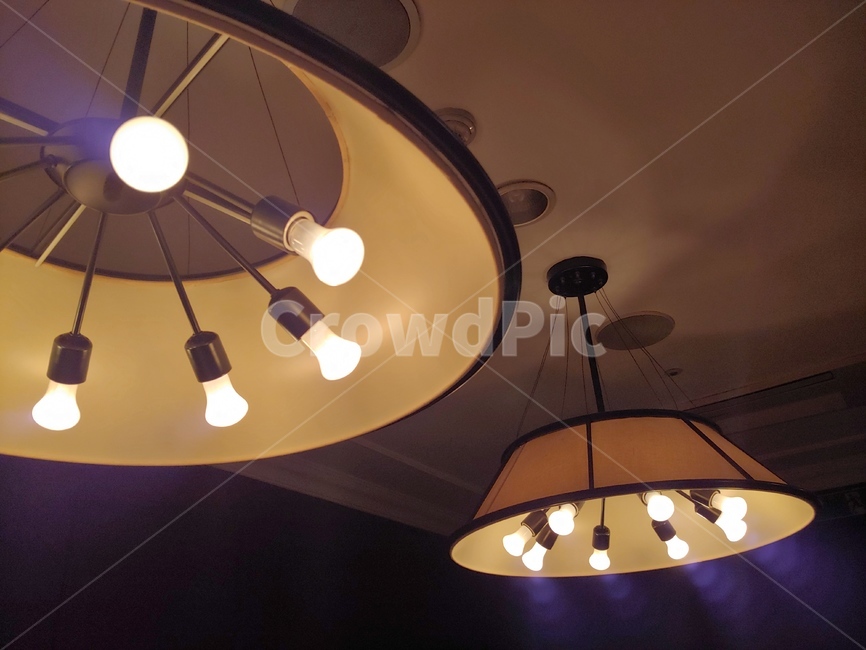 조명,불빛,빛,은은함,따뜻함,따스함,전구,분위기,인테리어,실내디자인,interior design