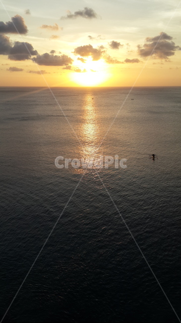 인도네시아,발리,쿠부,쿠부해변,쿠부비치,석양,일몰,황혼,indonesia,bali,balisunset,beachsunset,sunset,실루엣,silhouette,dusk,twilight,sea,ocean,sky,redsky,하늘,붉은하늘,자연,nature,sunlight,햇빛,자연,풍경,nature,landscape,outdoors,옥외