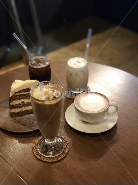 카페,커피,음료,케이크,케익,cup,컵,coffeecup,커피컵,beverage,마실것,drink,latte,라떼,커피,카페,coffee,cafe
