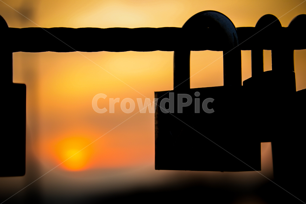 자물쇠,소망,희망,소원,노을,남산,자물쇠걸이,역광,감성느낌,감성,약속,lock,wish,hope,sunset,namsantower,sensitivity,feeling,실루엣,그림자,silhouette,shadow,사물,물건,오브젝트,thing,object,matter