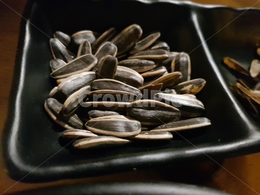 해바라기씨,견과류,견과류스타일링,음식,식재료,요리,푸드,간식,후식,맥주안주,술안주,연출,컨셉,food,cook,음식,식재료,요리,food,cook,meal,dishes,food reserves,콩류,견과류,beans,pulse,nuts,dry fruits