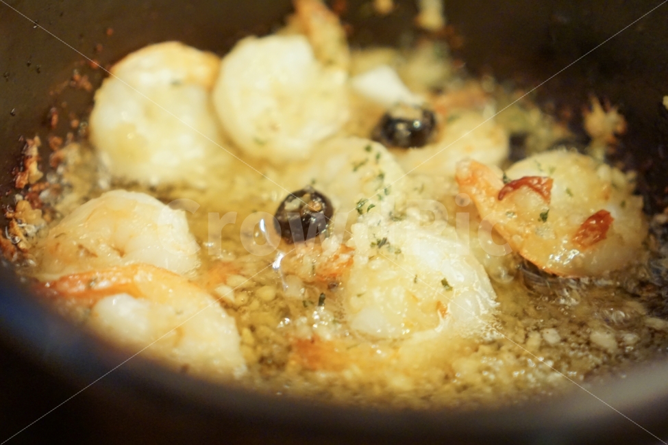 감바스,새우요리,스페인,술안주,외국음식,음식,식재료,요리,food,cook,meal,dishes,food reserves,수산물,해산물,fishery products,seafood,양식,서양음식,서양요리,western food,western dishes,western meal,western cook