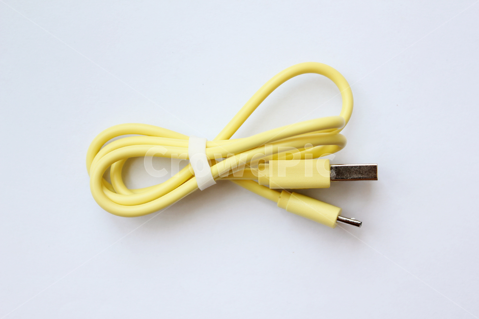 bunch,bundle,cable,connect,connection,connector,cord,digital,electric,industry,lan,line,link,macro,network,object,plug,usb,wire,yellow,묶음,연결선,케이블,디지털,전기선,전기,랜,랜선,네트워크,라인,노란색,노랑,전기줄,줄,전선,정보통신기술,전자기기,전자제품,it,information,technology,electronic equipment,누끼,remove background