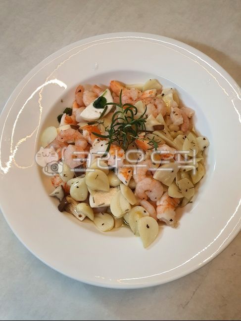 atmosphere,homefood,Gambas,Plating,plate,home food,bowl,food