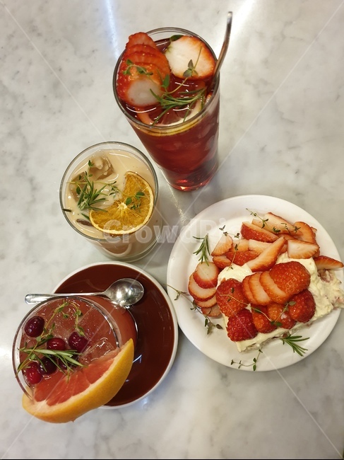 딸기,레몬,자몽,케이크,카페,디저트,간식,후식,dessert,snack,커피,카페,coffee,cafe