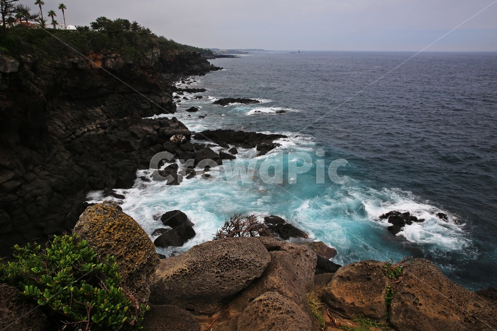 promontory,곶,nature,자연,water,물,outdoors,옥외,ocean,대양,sea,바다,제주,큰엉,큰엉해변,해변,해안가,큰엉해안