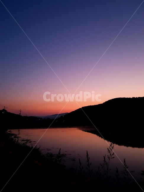 일출,여명,저수지,아침,빛,풍경,자연,풍경,nature,landscape,실루엣,그림자,silhouette,shadow,outdoors,옥외
