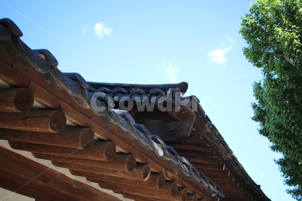 Hanok,Seoul Sky,tile,Hanok roof,traditional pattern,old palace,Korean tiles