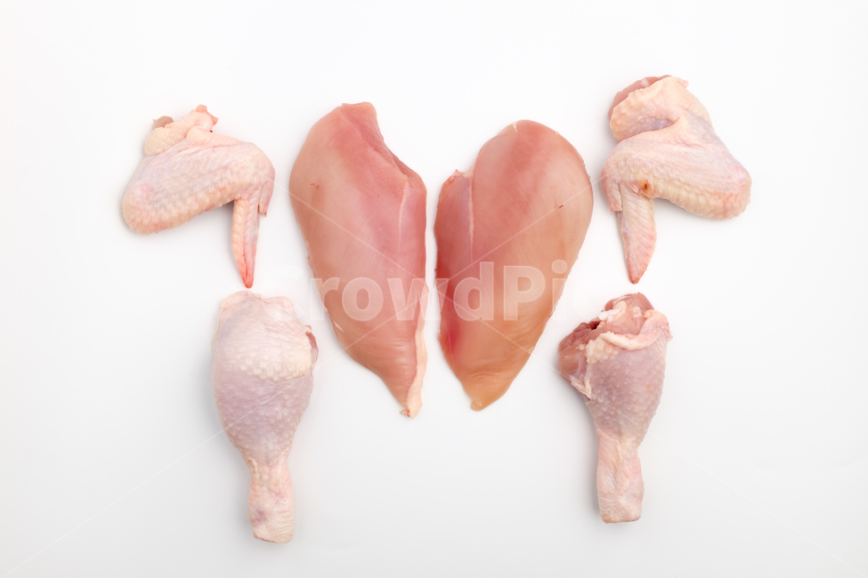 닭,생닭,손질된닭,닭껍질,닭다리,닭날개,닭가슴살,재료,식재료,음식재료,요리,고기,닭고기,날것,식품,음식,클로즈업,식용,닭뼈,맛있는,기름진,고소한,담백한,단백질