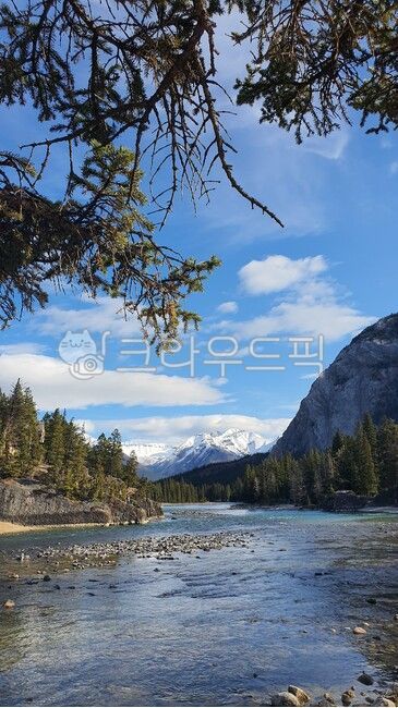 cloud,Canada,winter mountain,nature,tree,winter lake,rocky mountains,rocky,winter sky