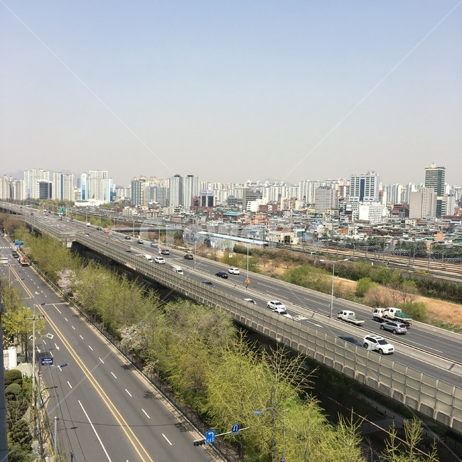 고속도로,다리,자동차,하이웨이,아스팔트,직교,달리는,car,expresshighway,fast,bridge,run,길,교통,교통수단,traffic,transportation