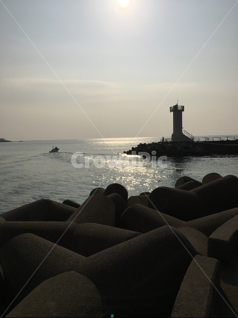 바다,해변,방파제,해,구름,자연,풍경,nature,landscape,architecture,건축물,building,건물,tower,탑