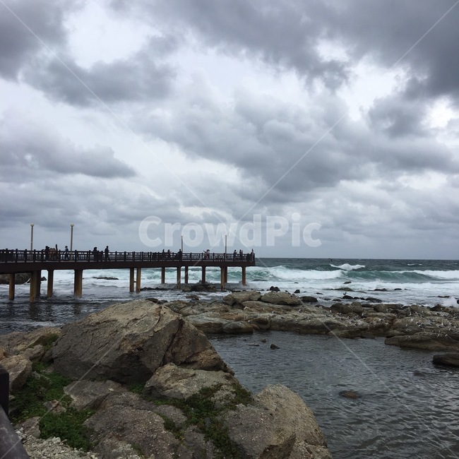 먹구름,바다,waterfront,워터프론트,포항,pohang,포항바다,자연,풍경,nature,landscape,water,물,워터 프론트,pier,교각,port,포트
