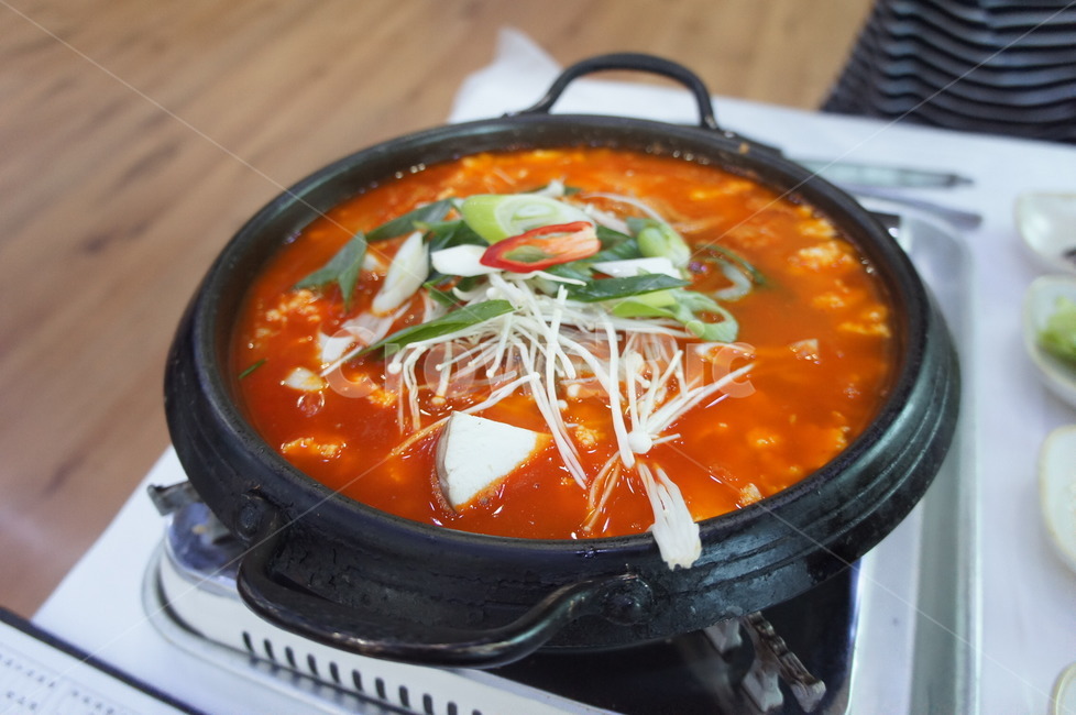 순두부,찌개,한국,전통,순두부찌개,얼큰,국물,food,음식,dish,요리,meal,bowl,사발,두부,음식,식재료,요리,food,cook,meal,dishes,food reserves,한식,한국음식,한국요리,korean food,korean dishes,korean meal,korean cook