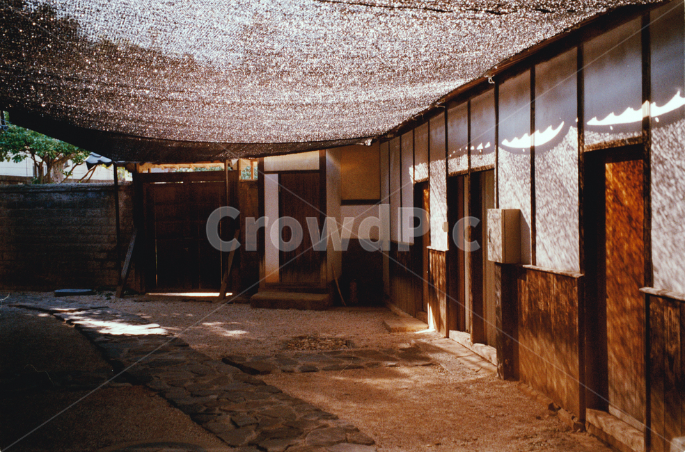 군산,잔잔,분위기,빛,가옥,천막,벽,그림자,필름,건축물,건물외관,exterior,building,structure,architecture,construction