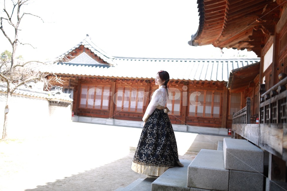 여자,한복,20대,옆모습,여자한복,한국전통,한국문화,korean traditional,korean culture,한복,한국전통의상,hanbok,korean traditional clothes,사람,인물,인간,human,person,여성,여자,woman,female,lady
