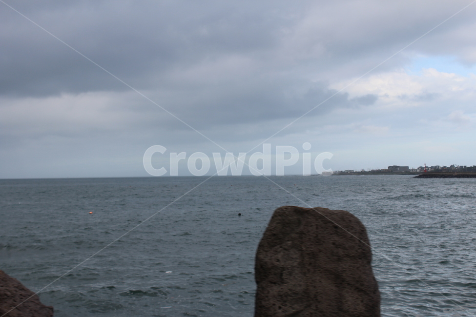nature,자연,outdoors,옥외,바다,sea,ocean,해양,물,water,하늘,sky,구름,제주,제주도,돌,자연,풍경,nature,landscape,land,땅,대양,shoreline,해안선,coast,연안