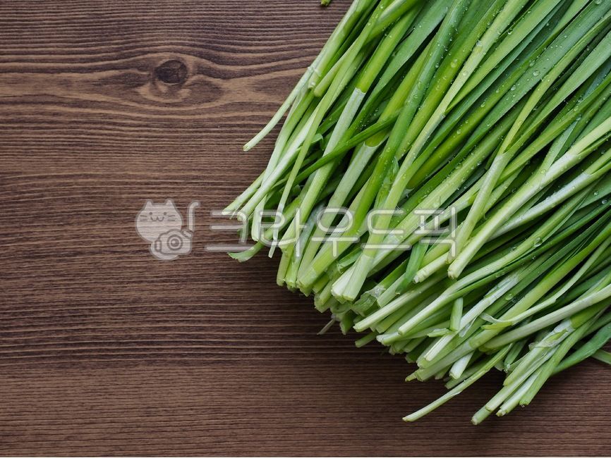 부추,유기농,유기농부추,채소,야채,음식,음식재료,녹색,chives,organic,organicleek,vegetable,food,foodingredients,green,배경,background,웰빙,웰빙음식,녹색채소,잎,잎채소,wellbeing,wellnessfood,greenvegetable,leaf,leafvegetable,식물,plant,음식,식재료,요리,food,cook,meal,dishes,food reserves,채소,야채,vegetables