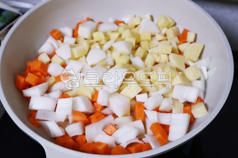 curry ingredients,vegetables,stir-fried vegetables,onion,potato,carrot,carota,carrot,cook,cooked,cooking,culinary,food,foodbackground,foodphotography,fresh,fried,grilled,healthy,healthyeating,ingredient,meal,onion,orange,plant,potato,raw,recipe,ripe,roast