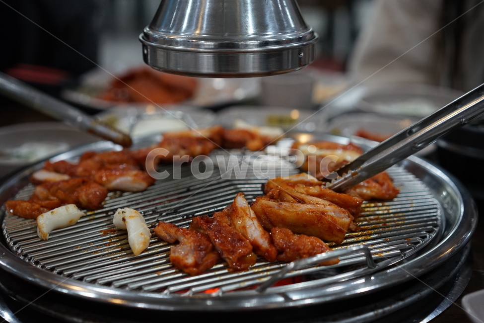 고기,육류,불판,고깃집,닭갈비,숯불닭갈비,숯불,음식,한식,음식,식재료,요리,food,cook,meal,dishes,food reserves,육류,고기,meat