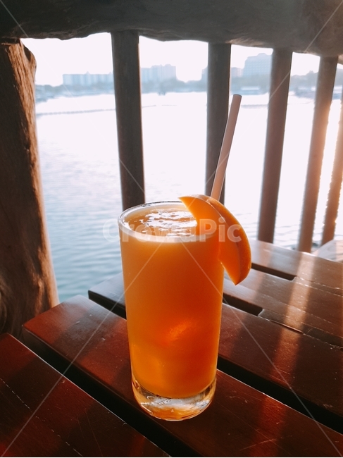음료,망고쥬스,여유,따뜻,노란색,음료수,drink,beverage