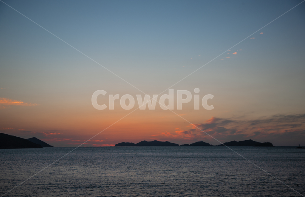 sunset,석양,풍경,바다,하늘,일몰,자연,풍경,nature,landscape,outdoors,옥외,land,땅,sky,dawn,새벽,dusk,황혼,red sky,붉은 하늘