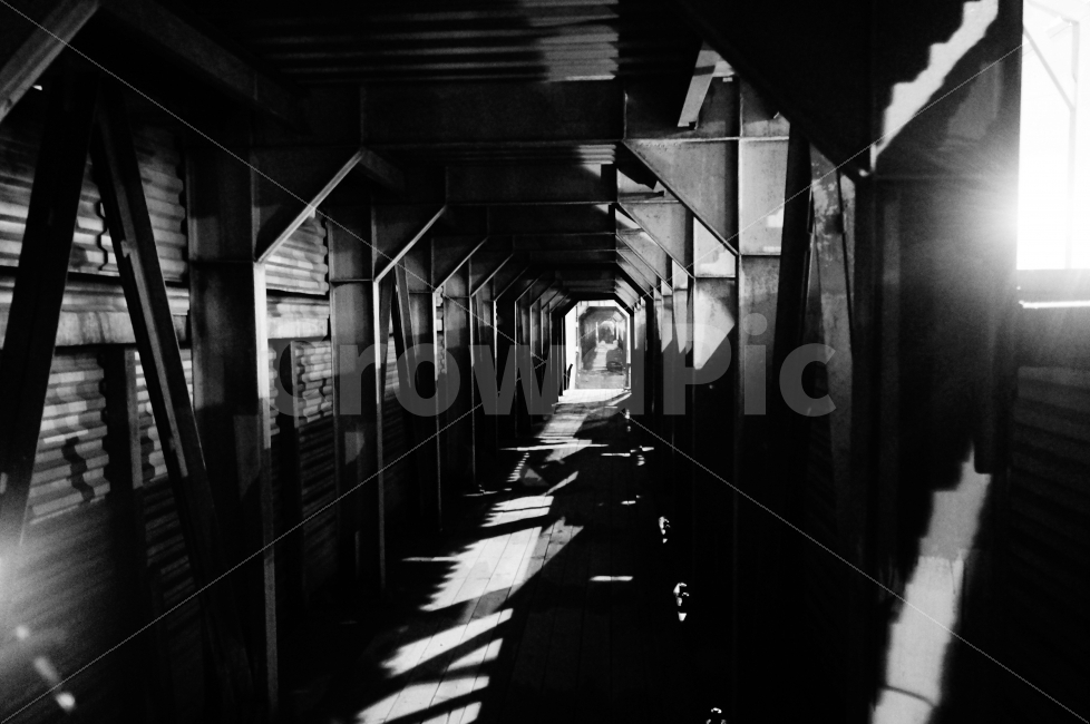 고독,터널,암흑,어둠,빈티지,감성,sensible,feeling,흑백,모노톤,monochrome,black and white