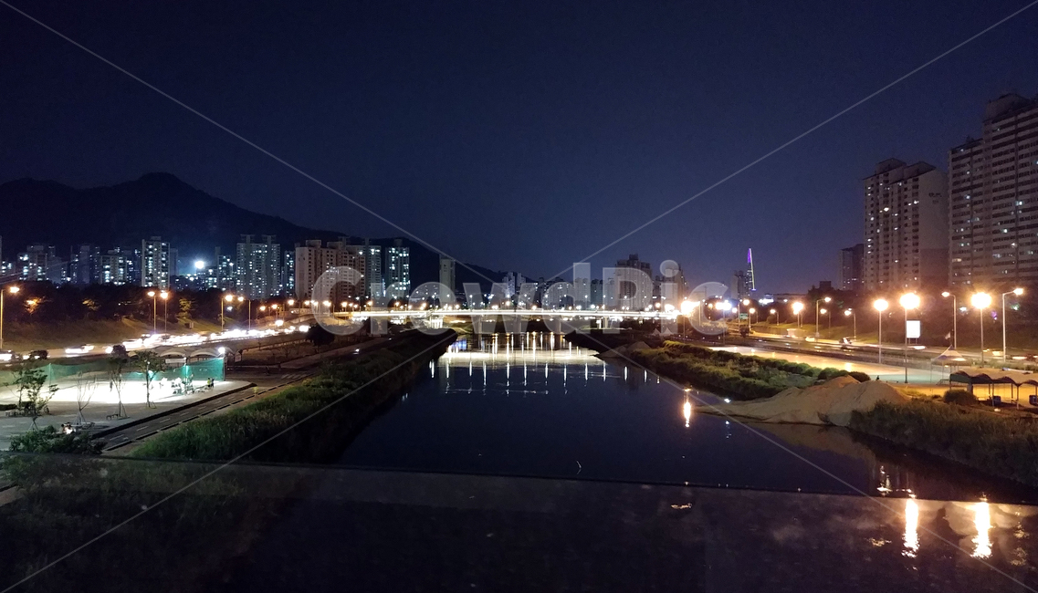 중랑천,겸재교,야경,가로등불빛,nightview