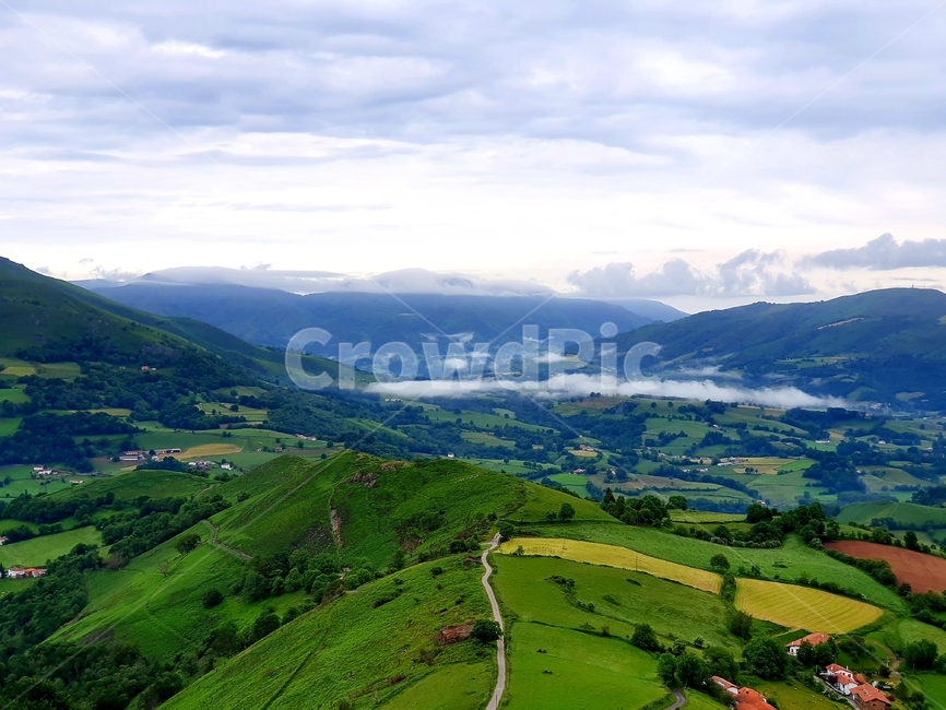 까미노,산티아고,순례자의길,풍경,피레네산맥,camino,santiago,caminodesantiago,pilgrim,landscape,pyrenees,mountainrange