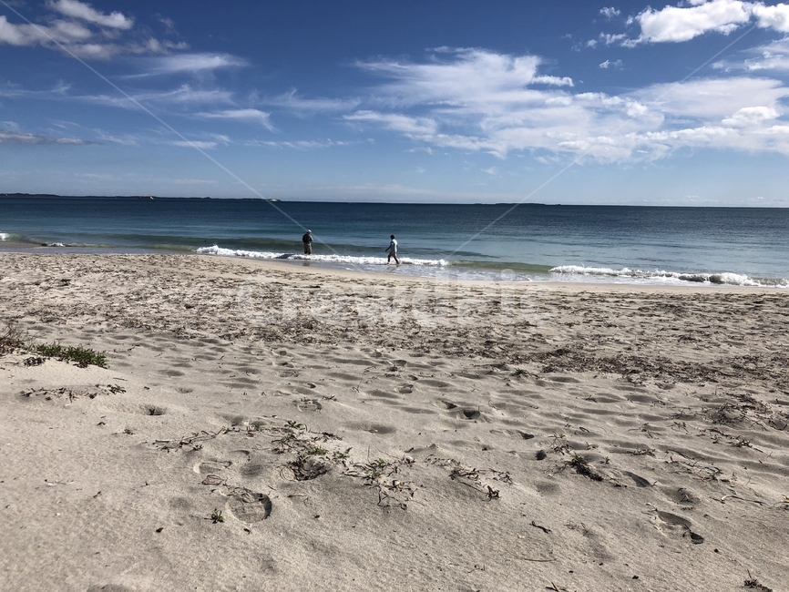 파도,구름,하늘,모래,해변,nature,자연,outdoors,옥외,대양,sea,바다,water,물,인간,human,해안선,shoreline,person,사람,해변,바다,beach,sea
