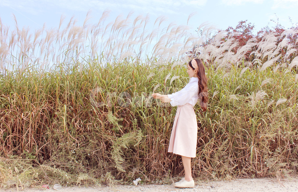 가을,여자,분위기,감성,억새,fall,girl,가을,계절,fall,autumn,season,자연,풍경,nature,landscape,사람,인물,인간,human,person,여성,여자,woman,female,lady